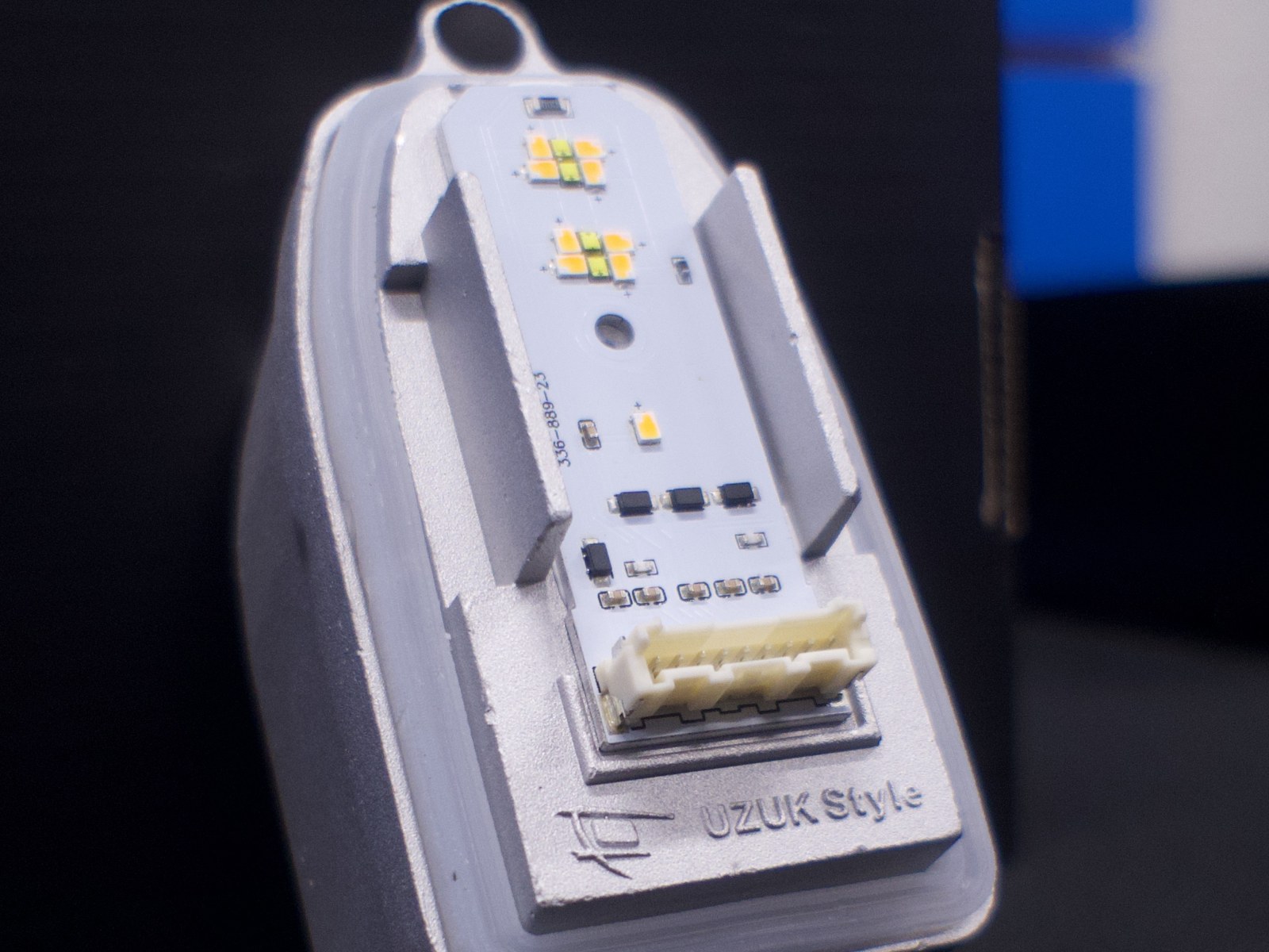UZUK Turn Signal Module 2018+ Freightliner Cascadia